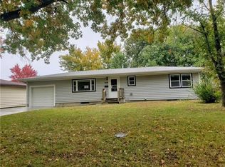 1415 S Elm St, Ottawa, KS 66067