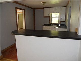5th image of 333 Hampe St