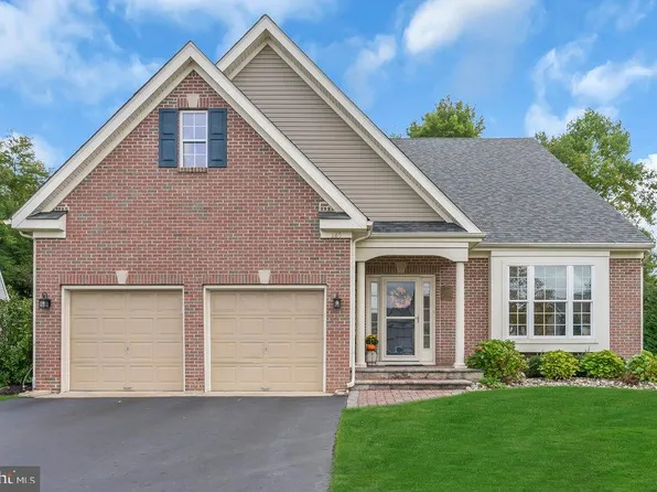 185 Merion Ct, Hainesport, NJ 08036