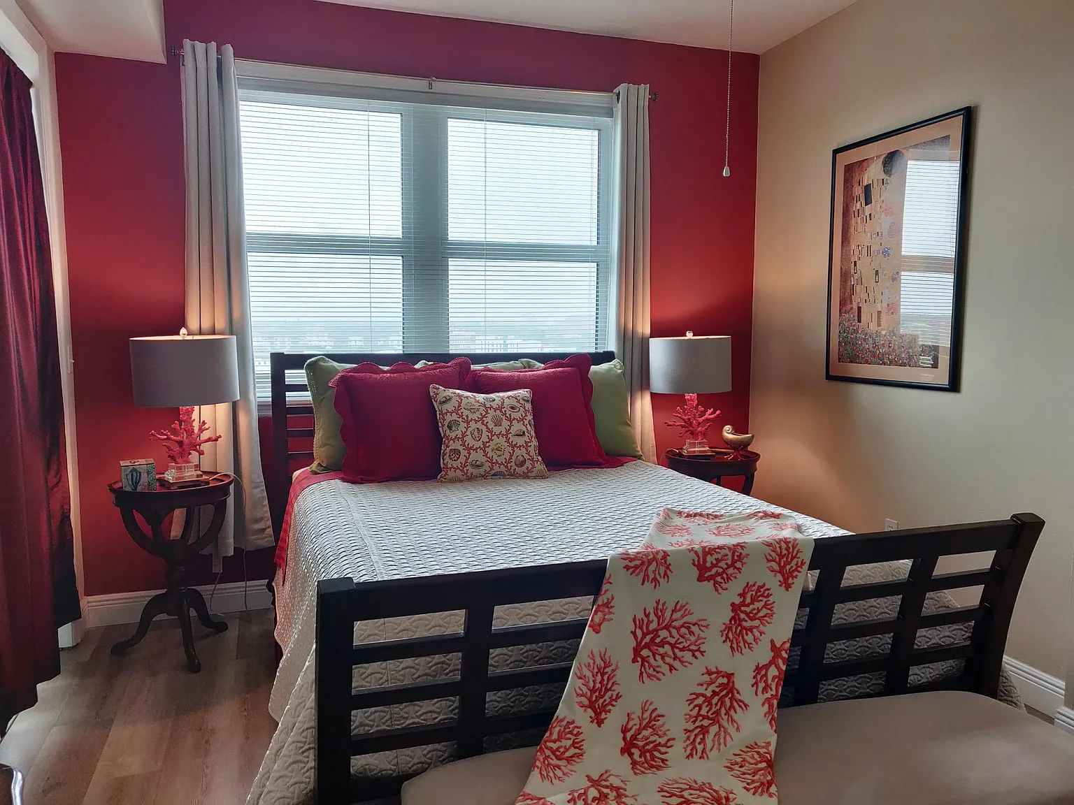 1 bed, 700 sqft, $2,500 — Photo 3