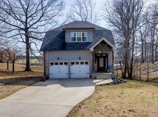 303 Willow Lake Dr, Portland, TN 37148