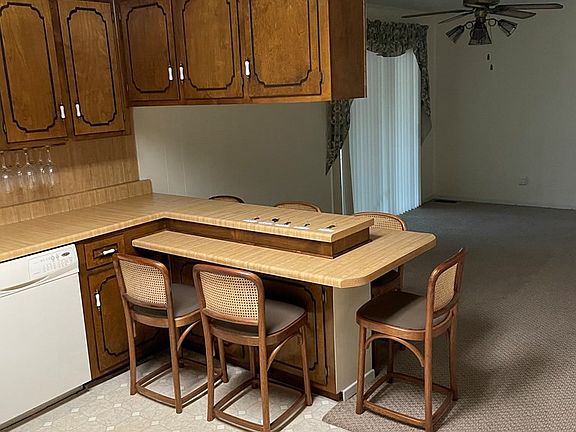 3rd image of 1115 Terrace Circle