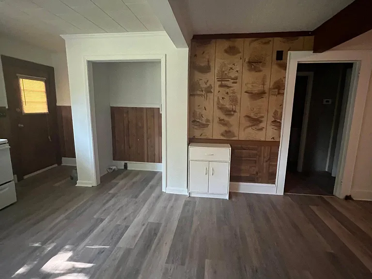 1610 Belmont St — Photo 3