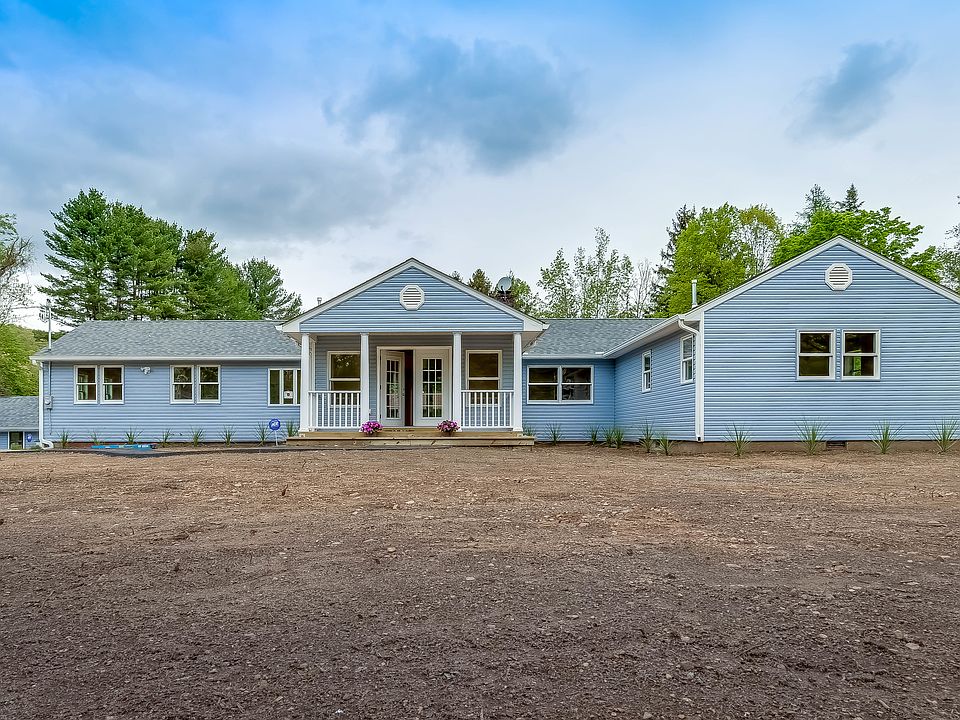 1st image of 12 Orchard Cir