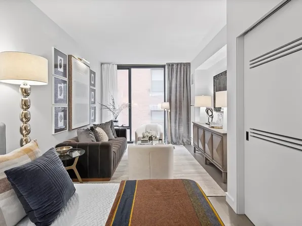 55 Lagrange St #906, Boston, MA 02116