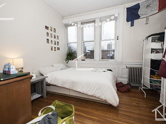 5th image of 66 Egmont St #545