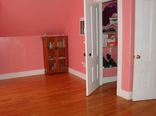 5th image of 14 Lawton Ave