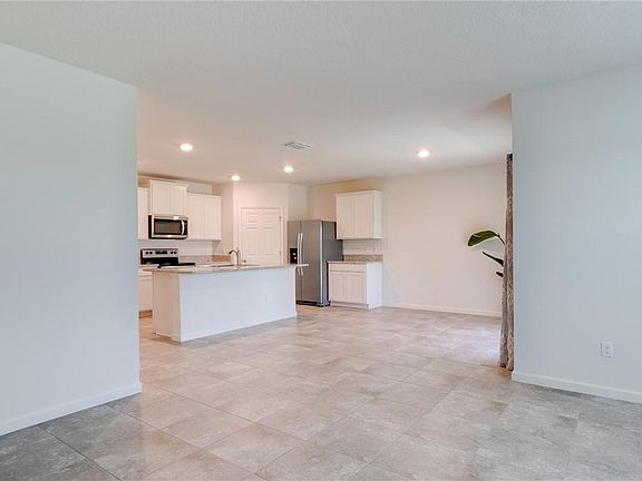 5th image of 6590 Lokosee Ct