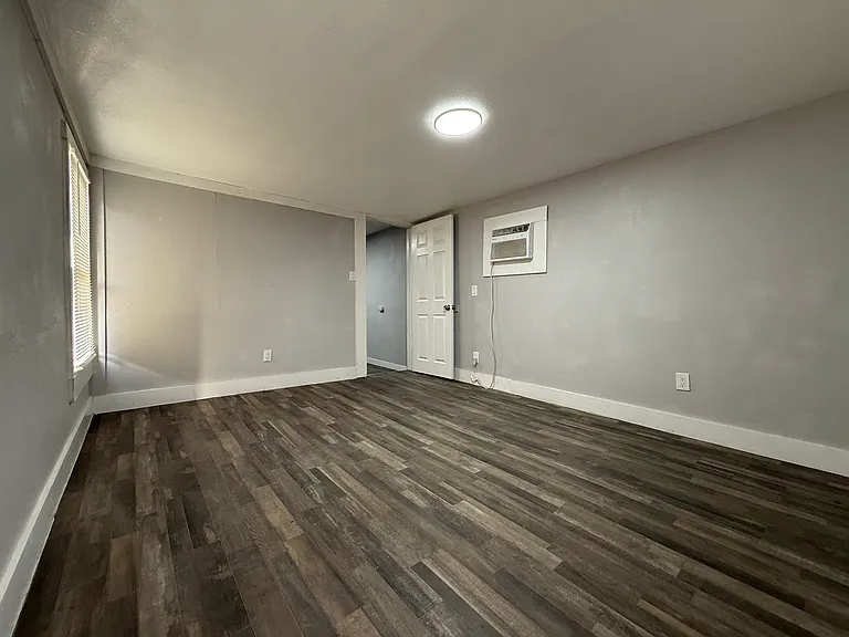 256 Vista Rd #3 — Photo 4