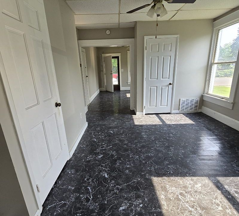 1st image of 55-57 W Parkwood Ave #1-55