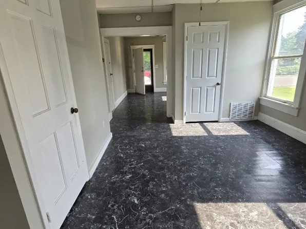 55-57 West Parkwood Avenue