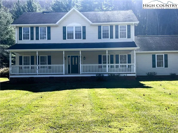 1371 West Buffalo Rd Highway, West Jefferson, NC 28694