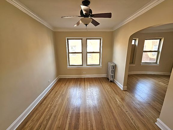 4th image of 4124 N Kedvale Ave APT 300