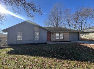 1229 Inca Dr, Independence, MO 64056