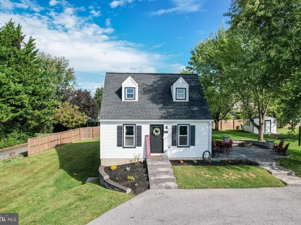 1318 Naugahyde Rd, Westminster, MD 21157