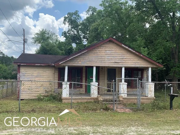 398 N Hickory St, Jesup, GA 31546