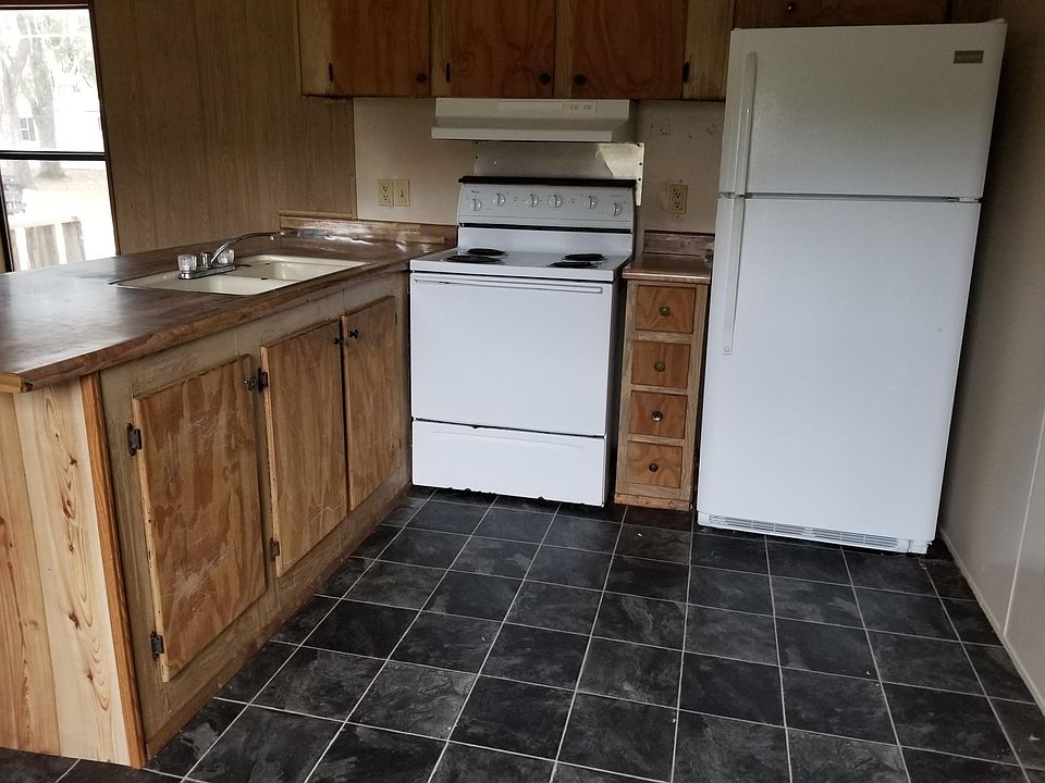 2nd image of 198 Yamassee Cir