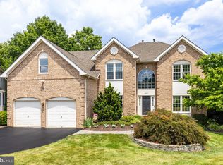 12537 Ridgegate Dr, Herndon, VA 20170