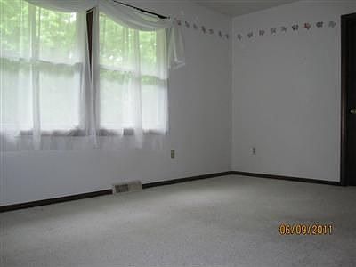 5th image of 182 Homer Ln