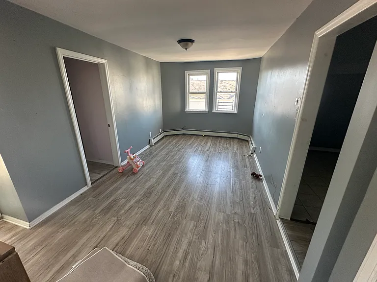 73 Mapes Ave #3 — Photo 4