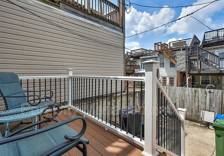 710 S East Ave — Photo 21