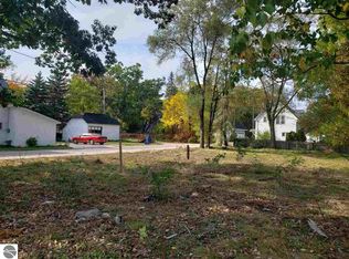 514 Lake Ave, Traverse City, MI 49684