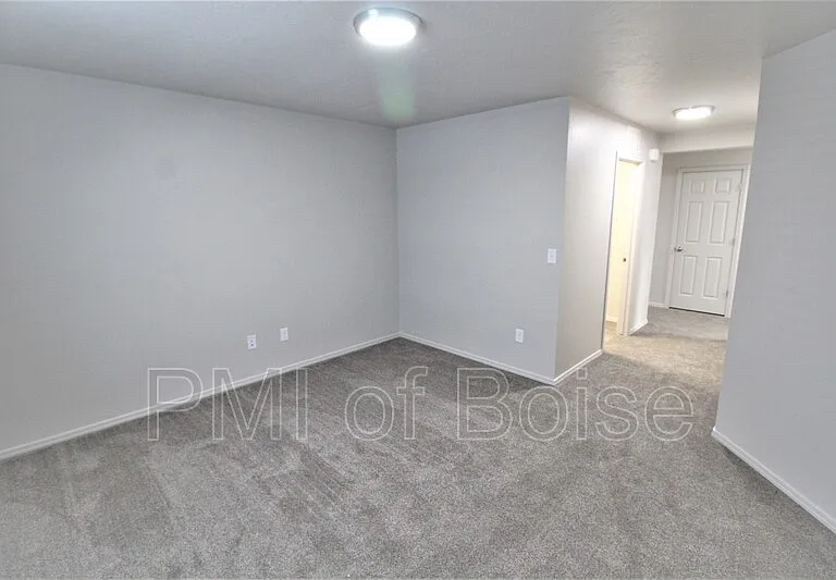 19571 Newhall Pl — Photo 16
