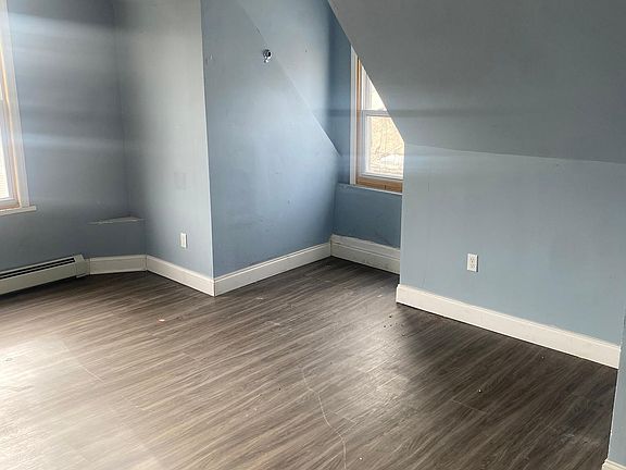 2nd image of 73 Columbia Ave Floor 2