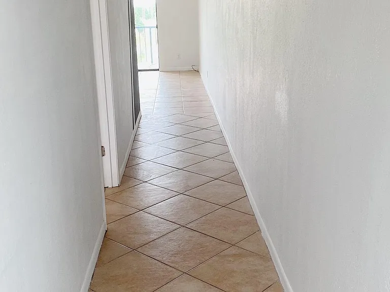 2100 El Dorado Ave #2100 — Photo 6