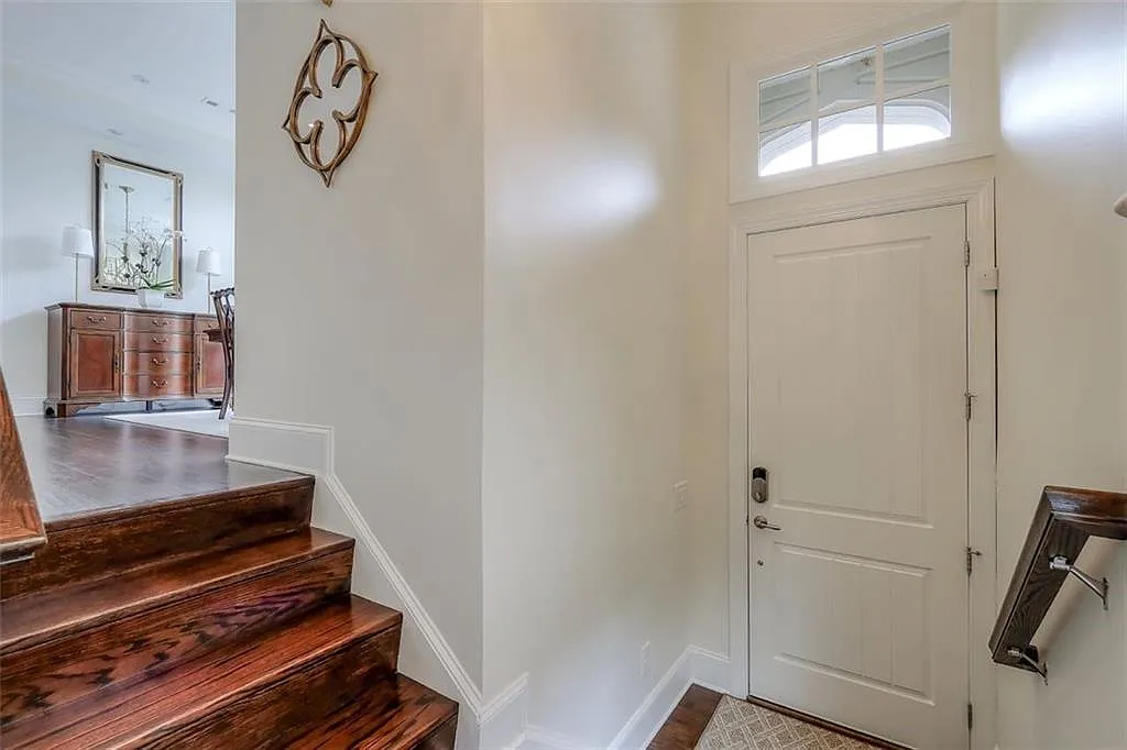3 bed, 3.5 bath, 2998 sqft, $5,495 — Photo 3
