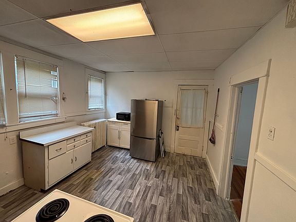 4th image of 28 Magnolia Ter Unit 1