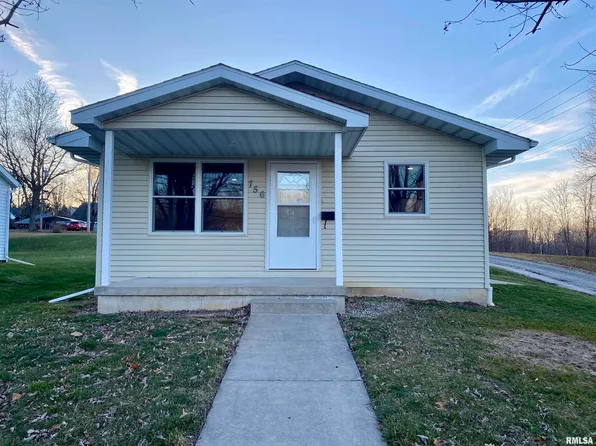 756 N Randolph St, Macomb, IL 61455