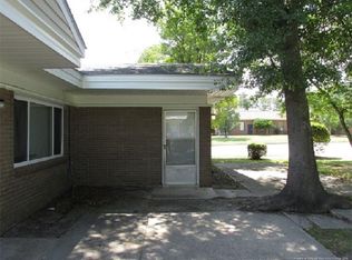 2135 Woodbine Ave, Fayetteville, NC 28303