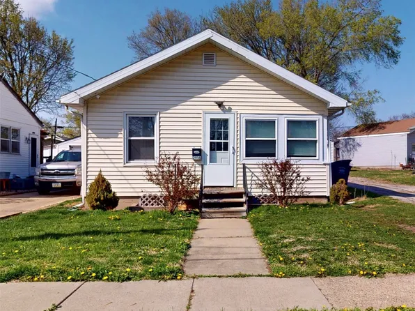 2916 Dubuque Ave, Des Moines, IA 50317