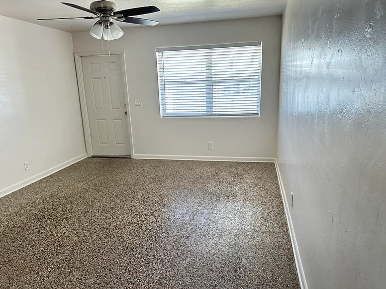 527 Puritan Rd #2 — Photo 7