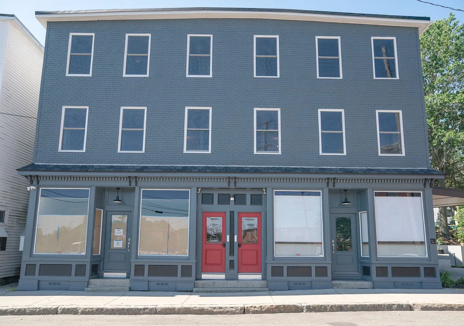 12 Water Street — Photo 2