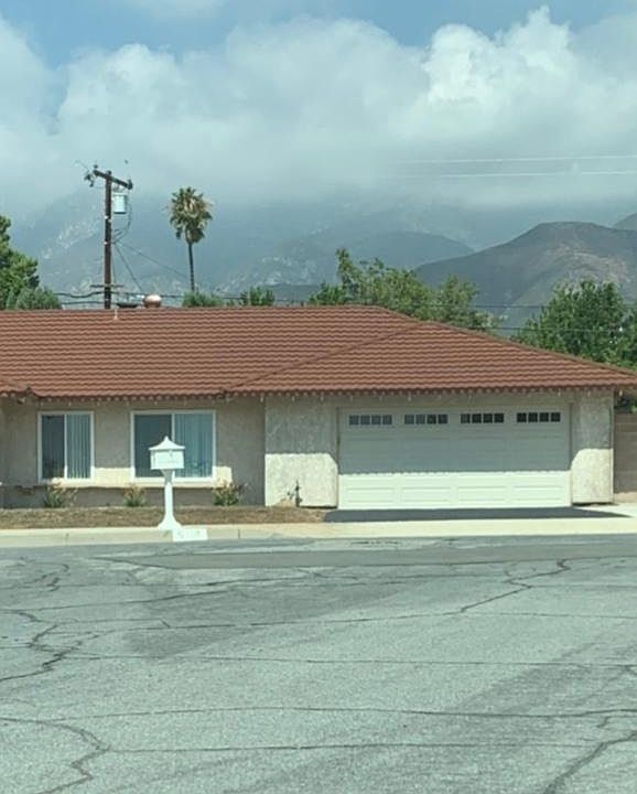 1st image of 6418 Vineyard Ave