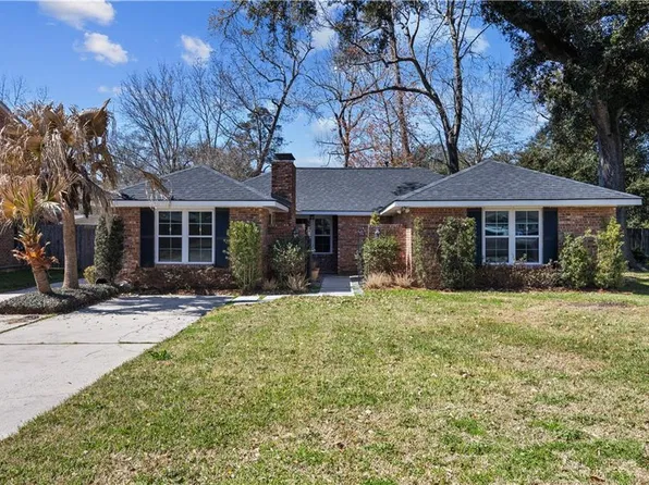 142 Sandra Lee Dr, Mandeville, LA 70448