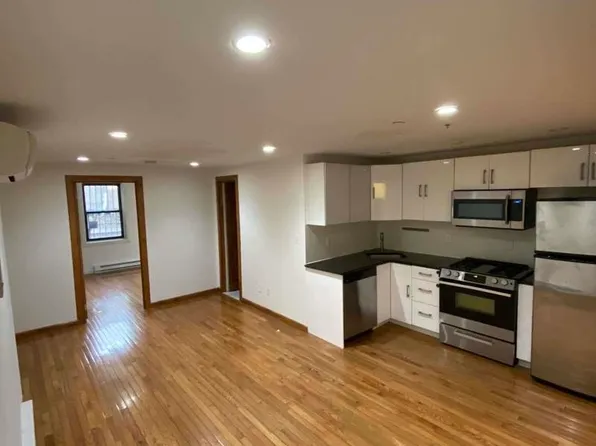 405 Clermont Ave, Brooklyn, NY 11238