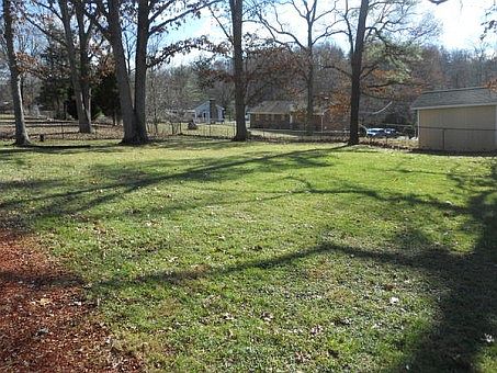 3rd image of 354 Hilltop Dr