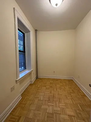 Rented by City Connections Realty | media 35