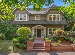 3568 NE Couch St, Portland, OR