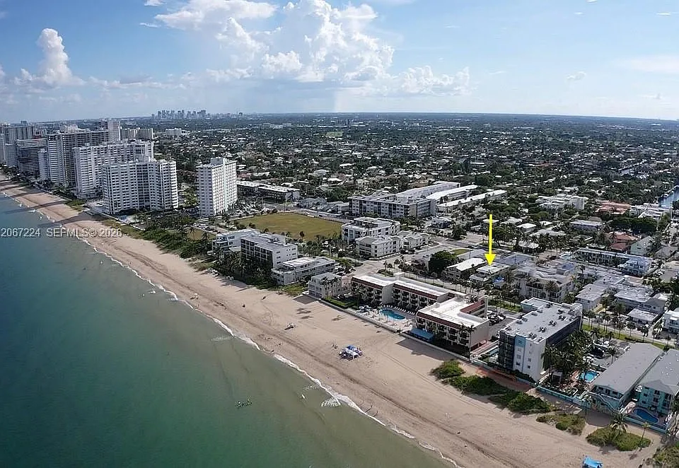 4213 El Mar Dr #2