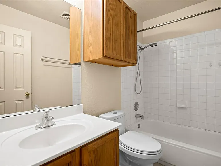 1225 Orchard Park Cir — Photo 21