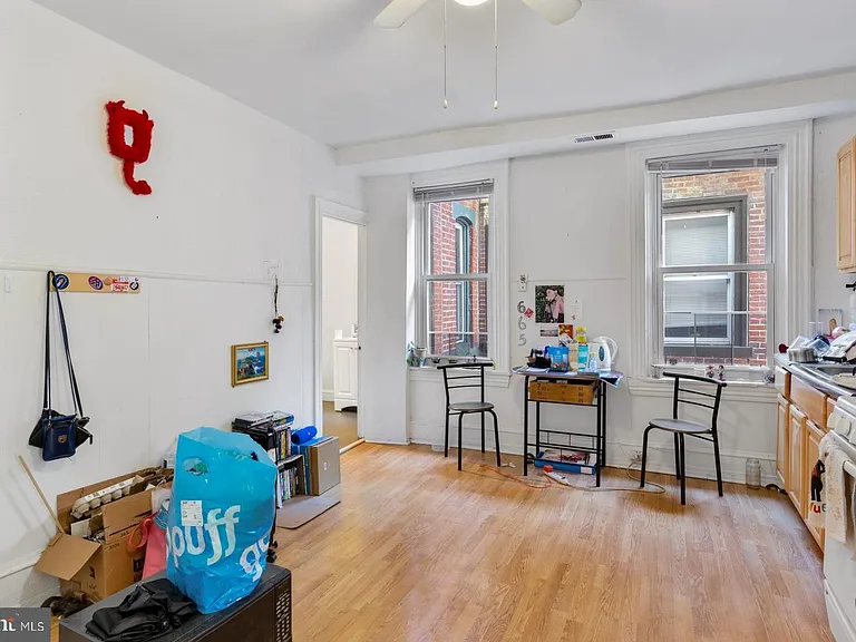 131 W Susquehanna Ave #2F — Photo 2