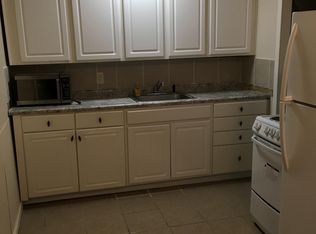 2234 Liverpool Ln APT 3, Louisville, KY 40218
