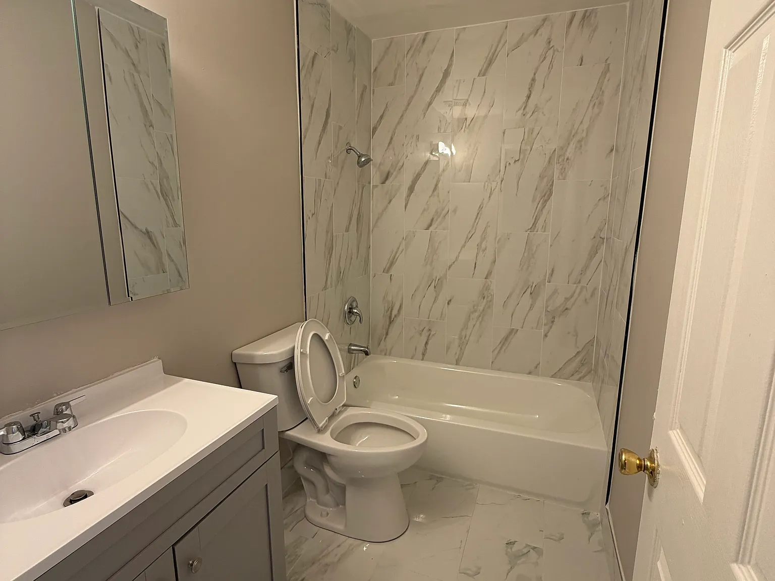 2 bed, $1,775 — Photo 3