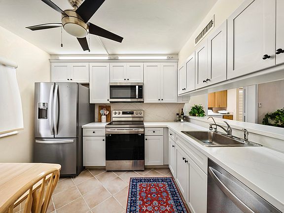 4th image of 601 Seafarer Cir APT 104
