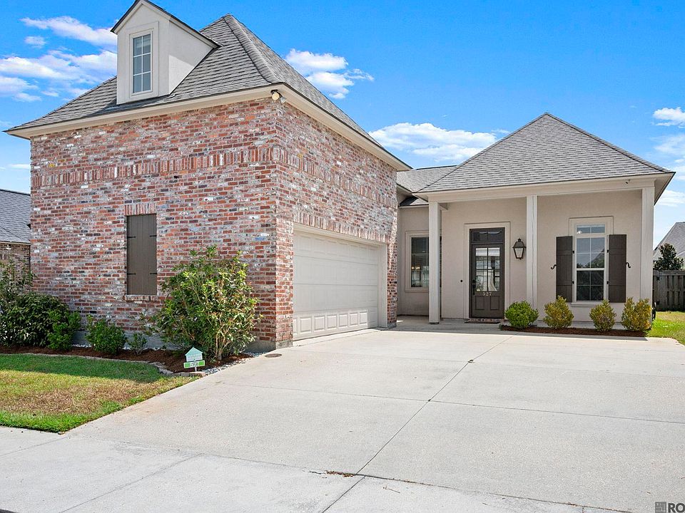 1st image of 527 Warbler Crossing Ave