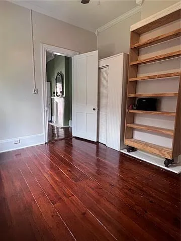 1033 Port St — Photo 8